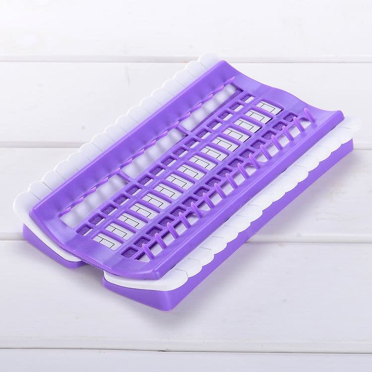 image-Sewing Embroidery Thread Organizer 30-Slot Needle Clip Multi-Function Kit