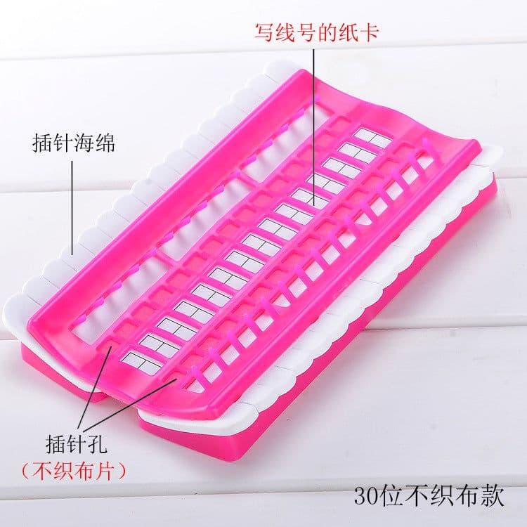 image-Sewing Embroidery Thread Organizer 30-Slot Needle Clip Multi-Function Kit