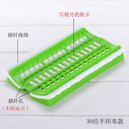 image-Sewing Embroidery Thread Organizer 30-Slot Needle Clip Multi-Function Kit