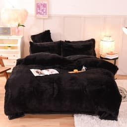 image-Mink Velvet 4-Piece Bedding Set Queen Matcha Green Quilt Cover