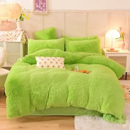 image-Mink Velvet 4-Piece Bedding Set Queen Matcha Green Quilt Cover