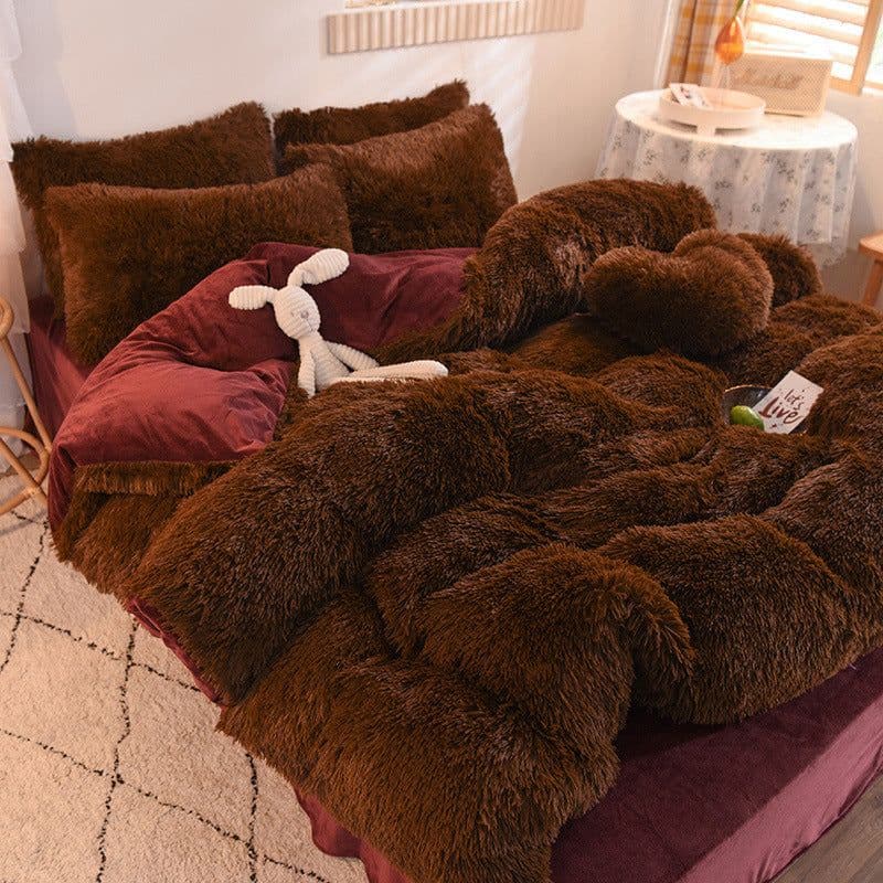 image-Mink Velvet 4-Piece Bedding Set Queen Matcha Green Quilt Cover
