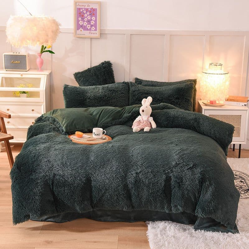 image-Mink Velvet 4-Piece Bedding Set Queen Matcha Green Quilt Cover