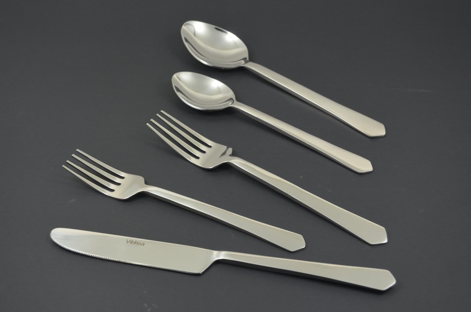 image-Flatware set of 20 Pieces in Silver Stainless Steel