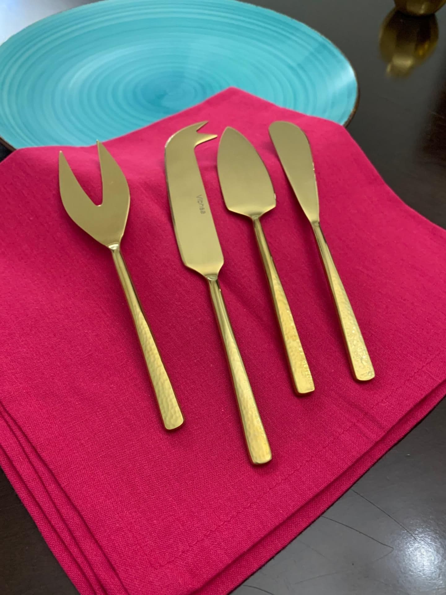 image-Cheese knives set of 4 Stainless Steel Hammered