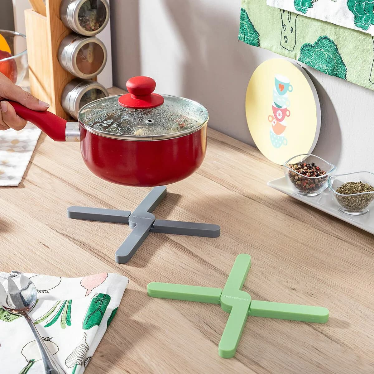 image-Individual Folding Silicone Trivet Folvet InnovaGoods 2 Units