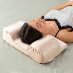 image-Anti-Wrinkle Neck Pillow with Satin Cover Youthlow InnovaGoods