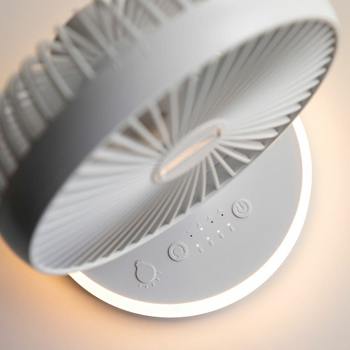 image-Rechargeable Desk Fan with LED FanLed InnovaGoods Ø6,6'' 4000 mAh