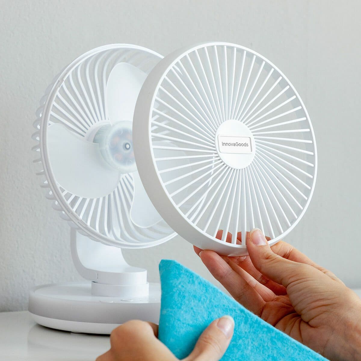 image-Rechargeable Desk Fan with LED FanLed InnovaGoods Ø6,6'' 4000 mAh