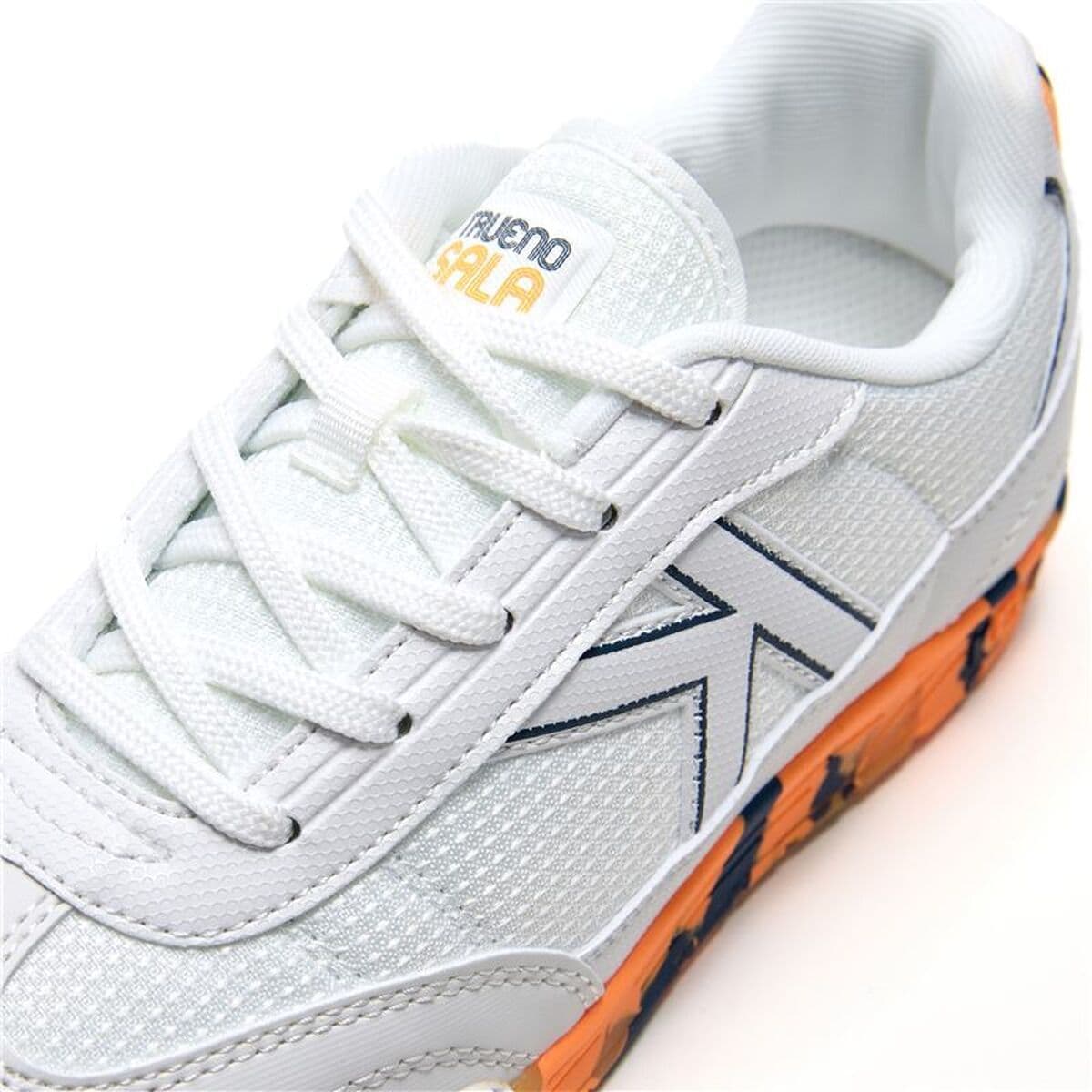 image-Children's Indoor Football Shoes Kelme Trueno Lace White