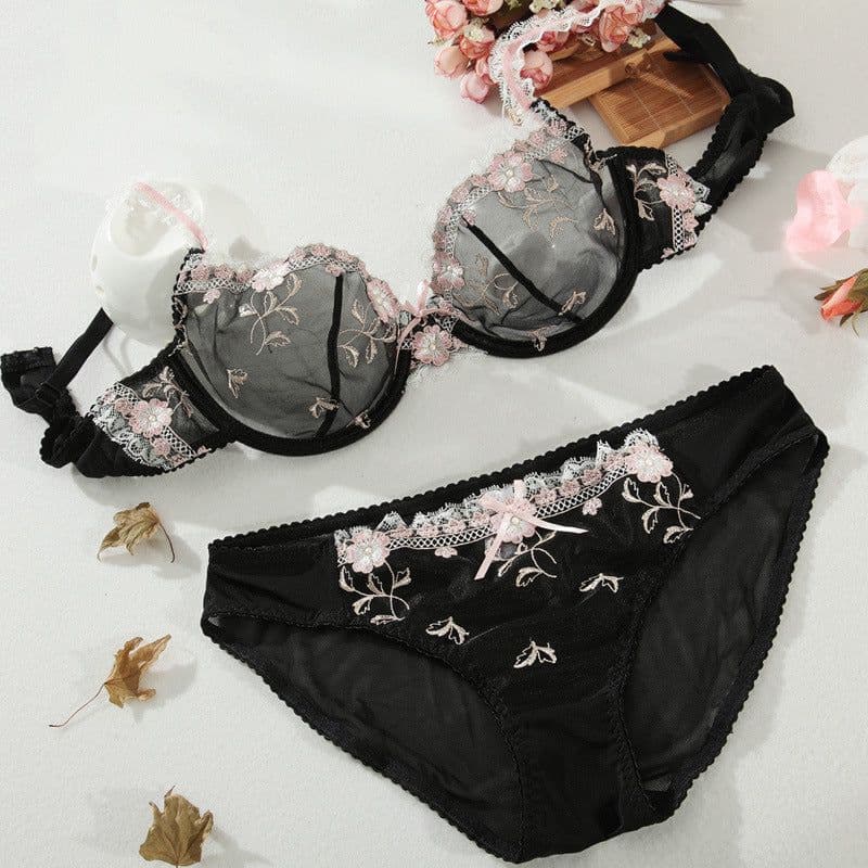 image-Embroidered Bra Set with Lace Trim, 3/4 Cup Ultra-Thin Underwire