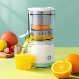 image-Portable Juicer 600mL Rechargeable Electric Juice Squeezer