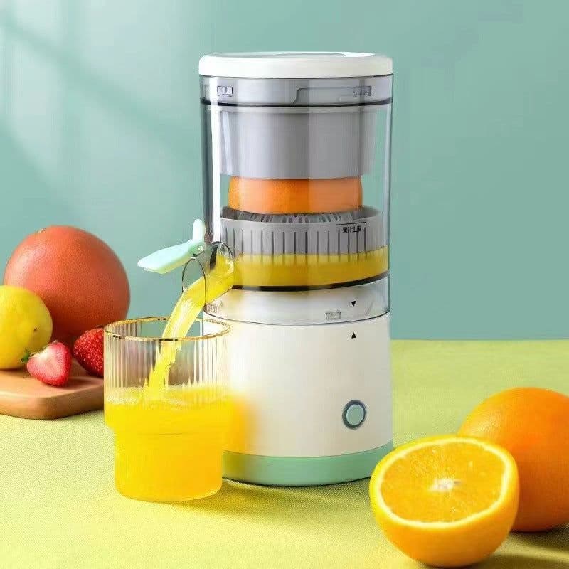 image-Portable Juicer 600mL Rechargeable Electric Juice Squeezer