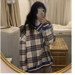image-Xin Qi Te Women's Plaid V-Neck Sweater Long Sleeve Loose Fit