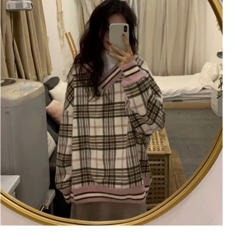 image-Xin Qi Te Women's Plaid V-Neck Sweater Long Sleeve Loose Fit