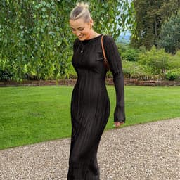 image-Women's Long Sleeve Bodycon Dress Round Neck Solid Color