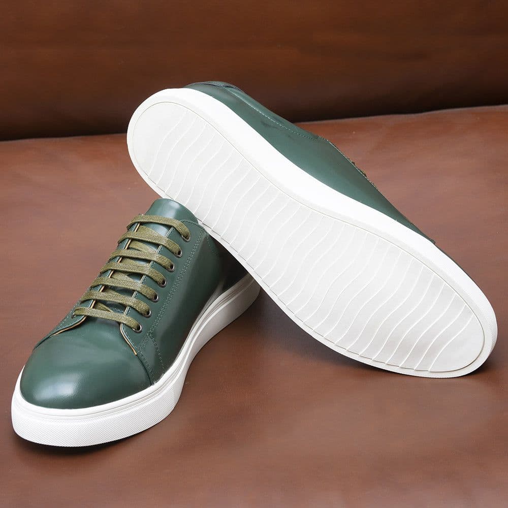 image-Men's Handmade Casual Leather Shoes Patent Leather Large Size