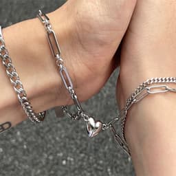 image-Titanium Steel Magnet Couple Bracelet Heart Design Gift