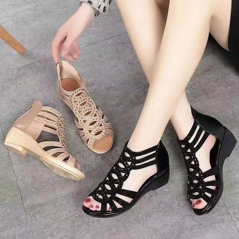 image-Women's PU Leather Roman Sandals Wedge Fish Toe Champagne
