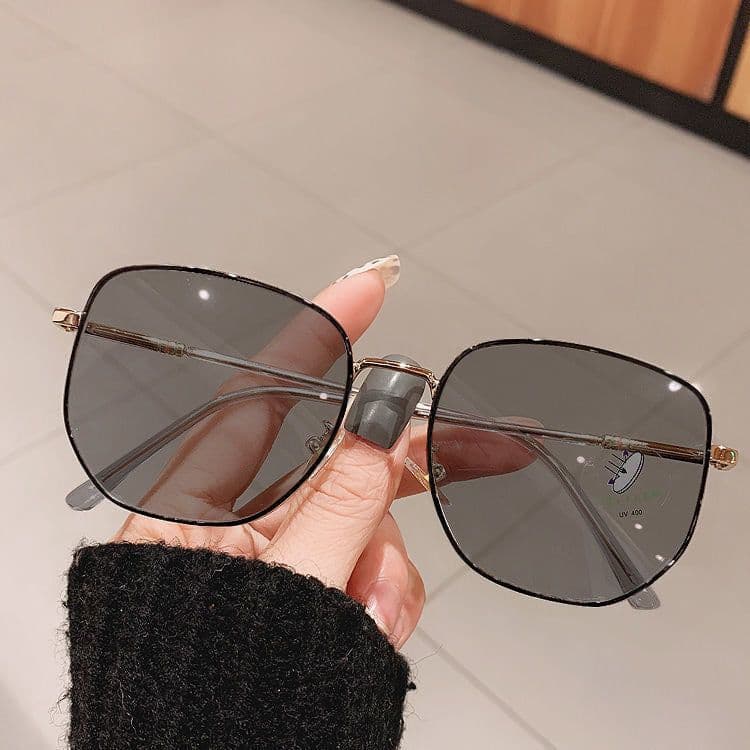 image-Metal Frame Color-Changing Oval Glasses FB5 Large Frame Myopia