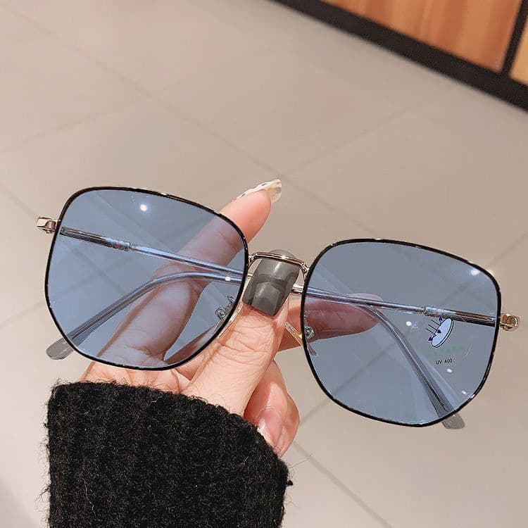 image-Metal Frame Color-Changing Oval Glasses FB5 Large Frame Myopia