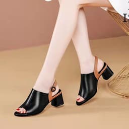 image-Women's Roman Style Sandals Fish Mouth Patent Leather Buckle