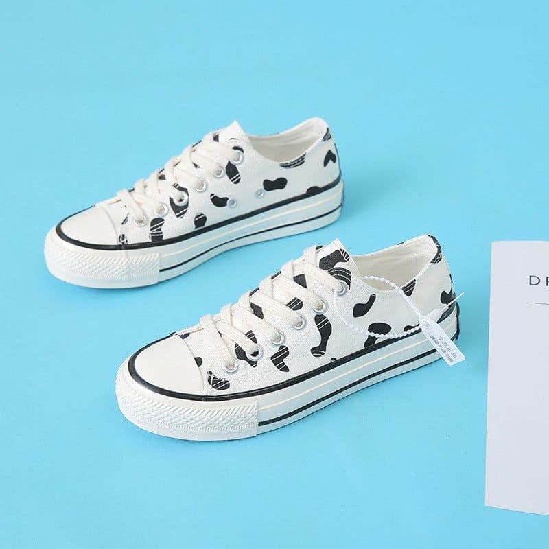 image-Hua Wusha Canvas High-Top Sneakers Cow Pattern Black White