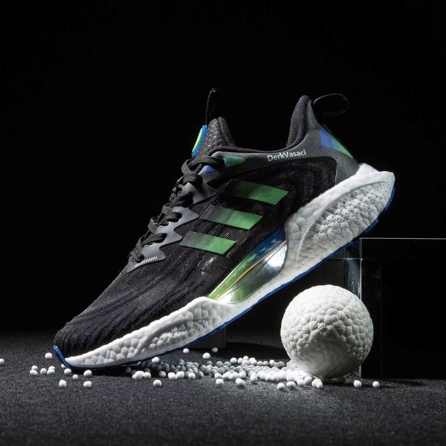 image-Men's Breathable Mesh Sports Casual Shoes Lightweight Running