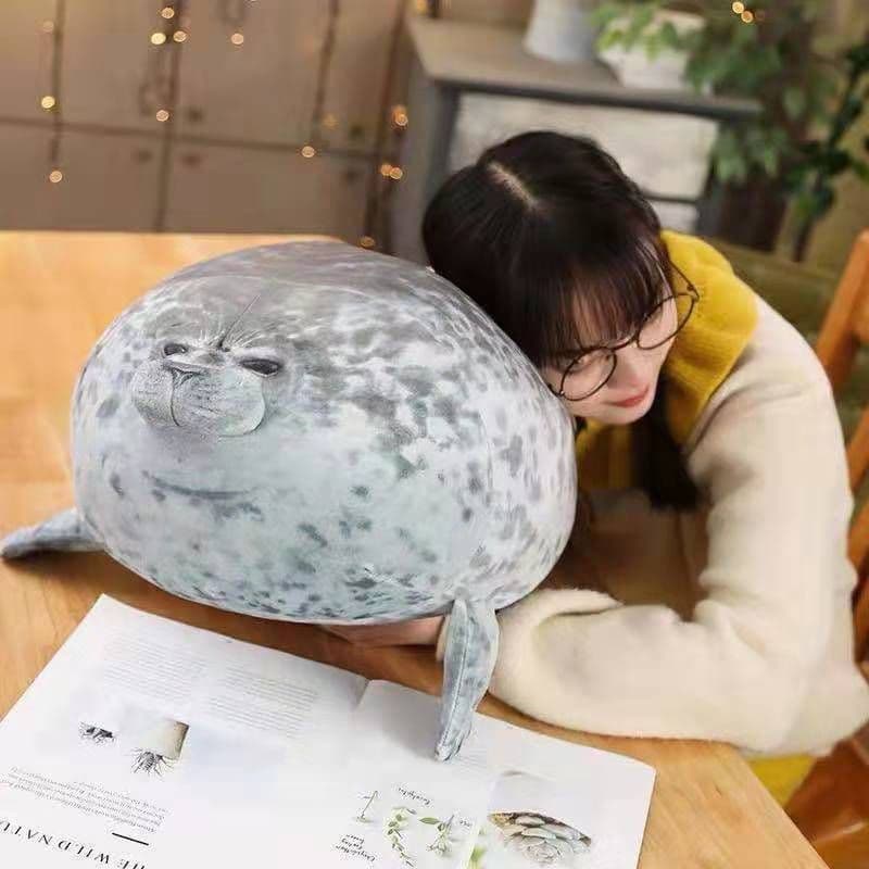 image-Gray Plush Seal Doll 60cm Soft Toy Hua Zhiyun