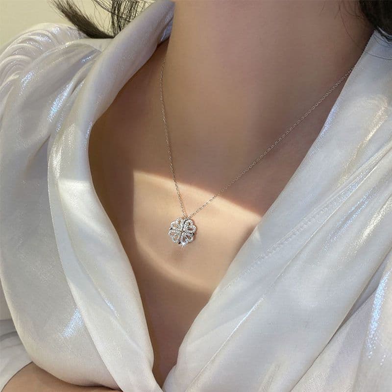 image-Minsheng Four-Leaf Clover Heart Necklace Gold Clavicle Chain