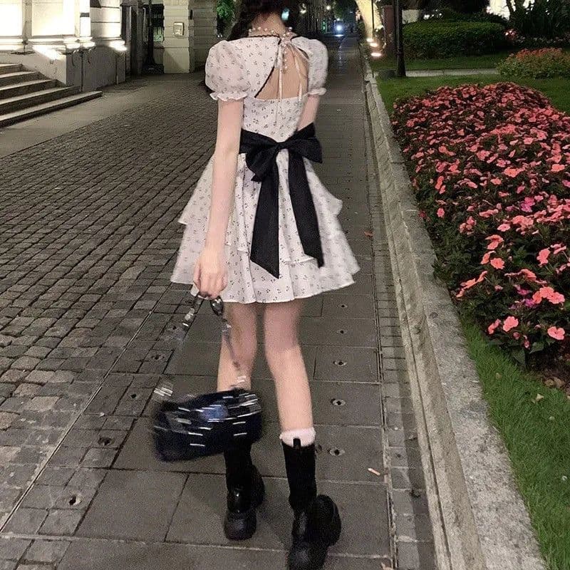 image-Bow Knot Dress Square Neck Puff Sleeve A-Line Cake Skirt