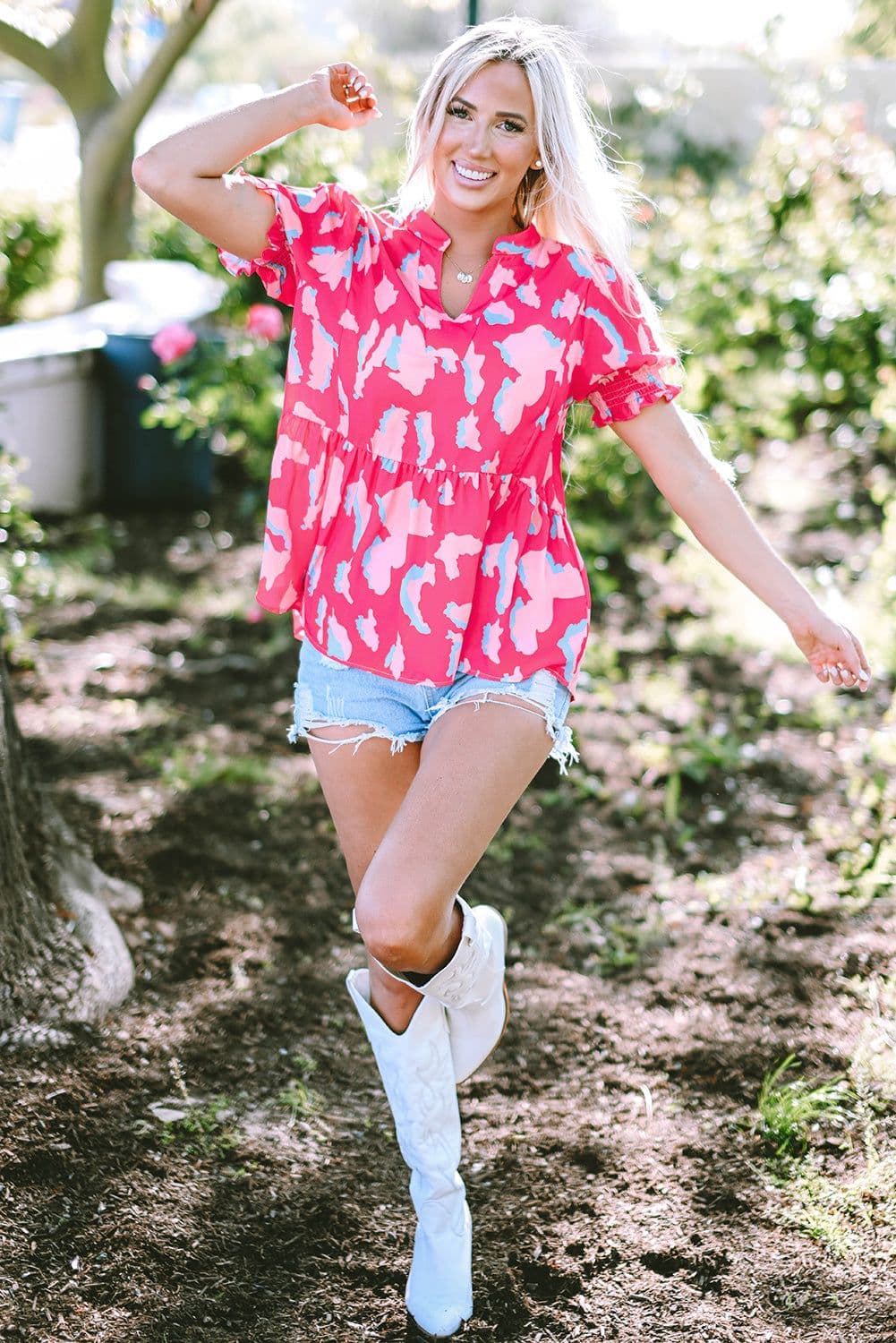 image-Rose Abstract Print Smocked Puff Sleeve V Neck Blouse