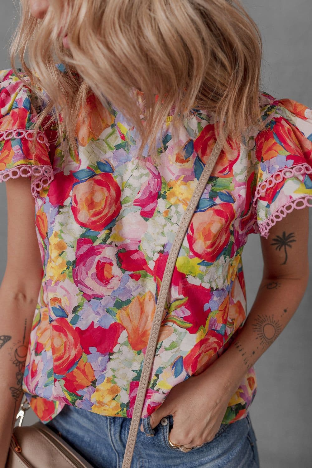 image-Floral Short Sleeve Ruffled Lace Trim Blouse (58 characters)