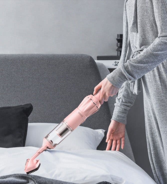 image-Wireless Desktop Vacuum Cleaner