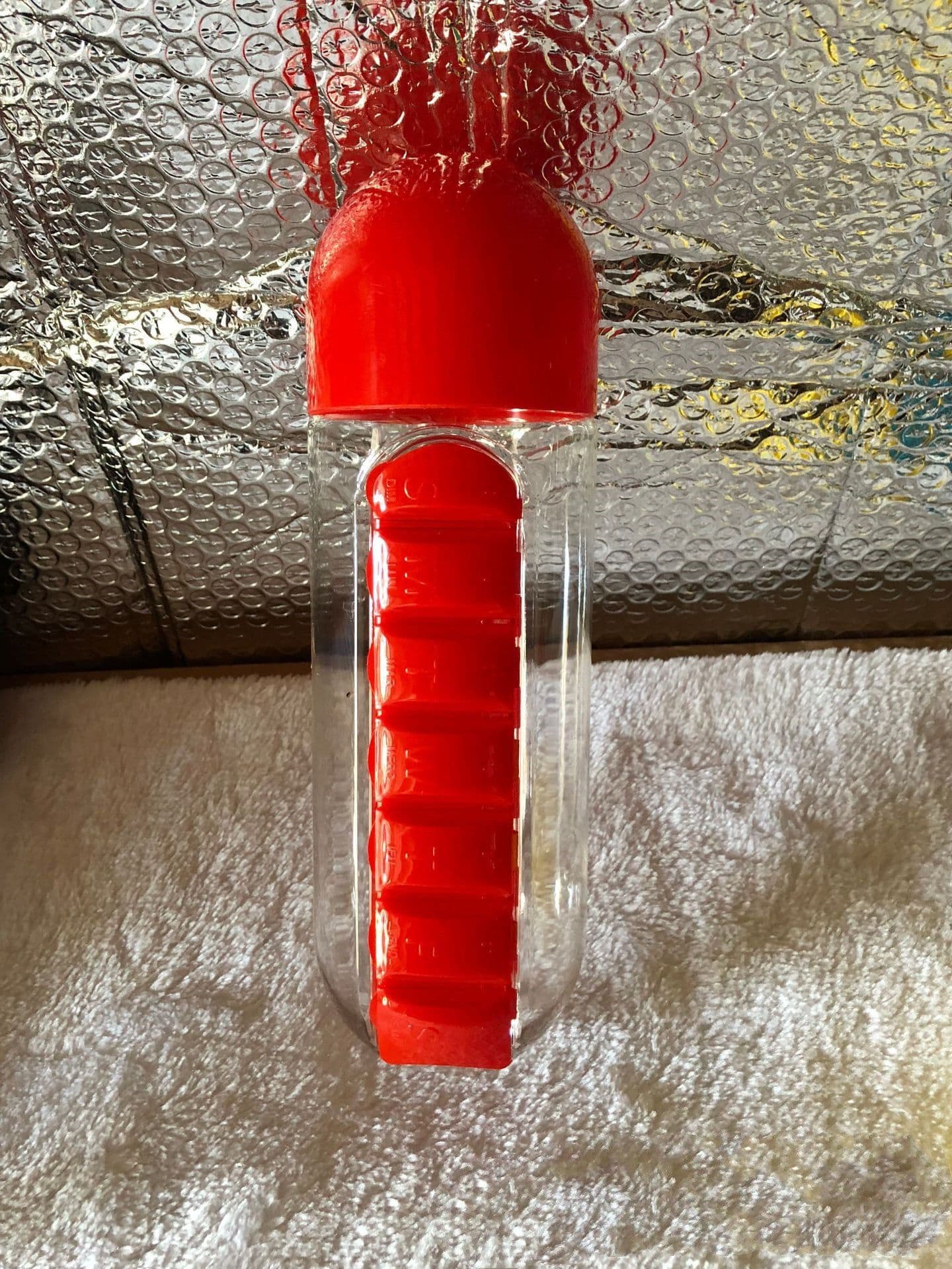 image-Water Bottle With Pillbox Plastic Drink Bottle With Medicine Pills Box Travel 7 Days Drug Organizer Drinking Container