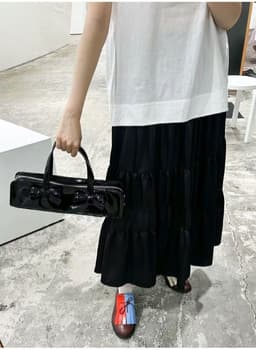 image-Japanese Cute Patent Leather Glossy Bow Decoration Baguette Bag
