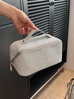 image-Korean Style Portable Cosmetic Bag Women's Large Capacity Waterproof Wash