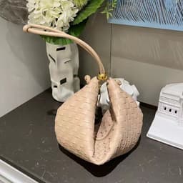image-Large Capacity Temperament Korean Style Shoulder Bag