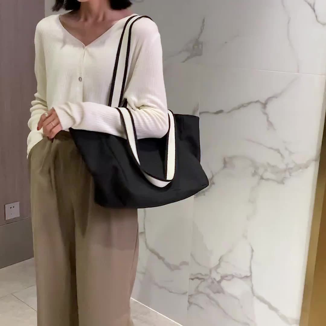 image-Waterproof Trendy Simple Fashion Large Capacity Portable Canvas Bag