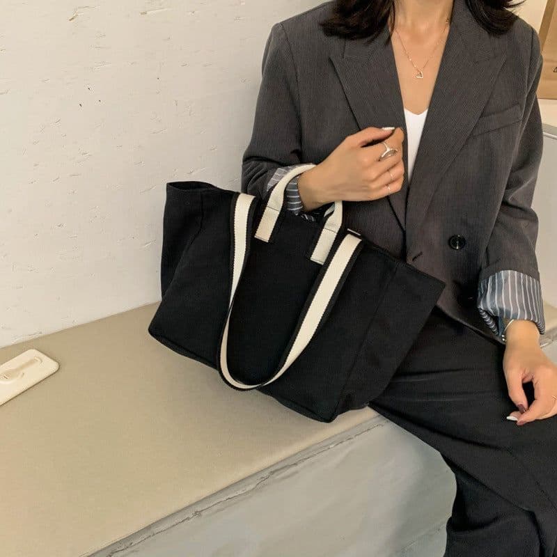 image-Waterproof Trendy Simple Fashion Large Capacity Portable Canvas Bag