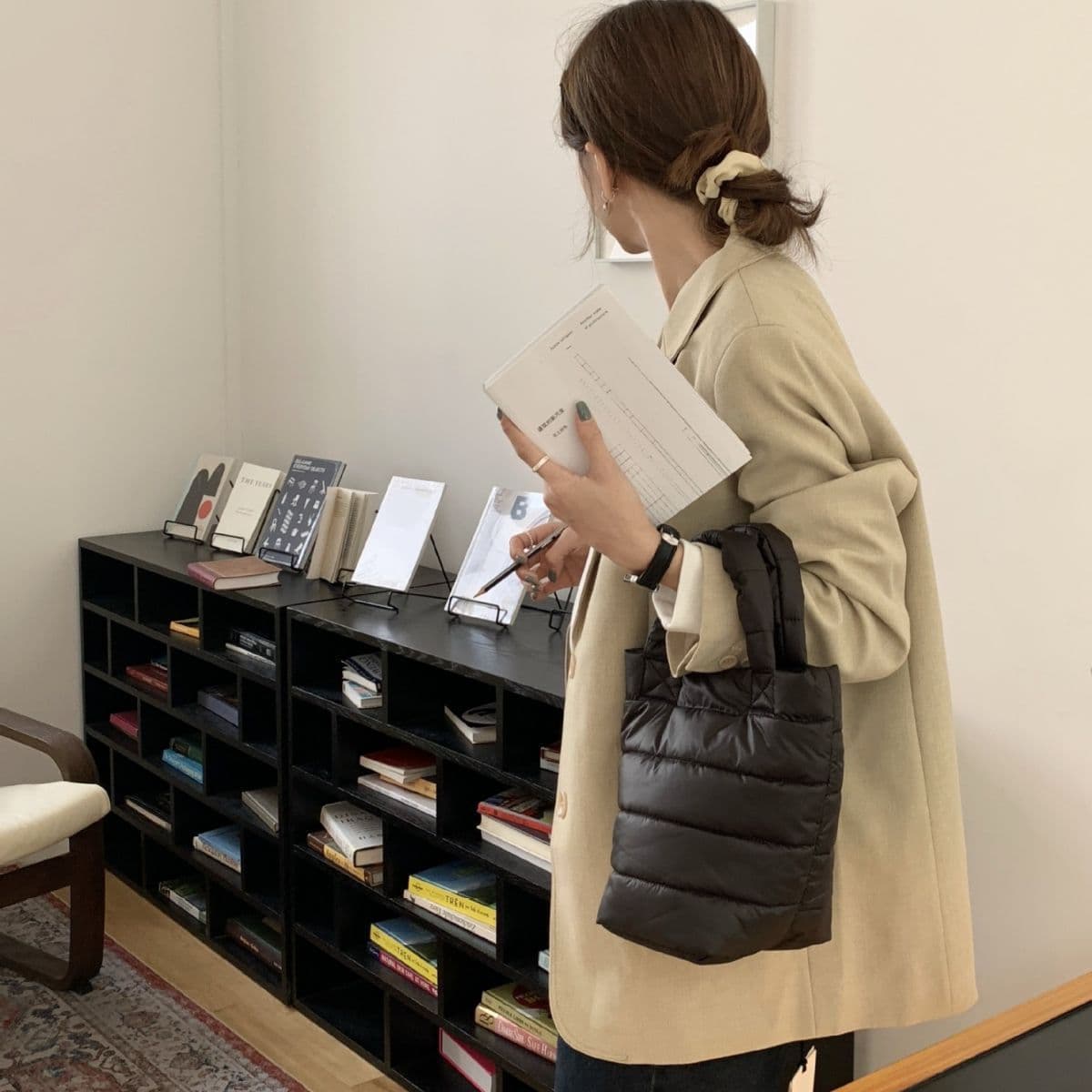 image-Autumn And Winter Cotton Filling Soft Handbag