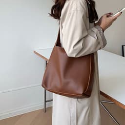 image-Versatile Large Capacity Women's Bucket Bag Retro Crossbody Japanese One Shoulder