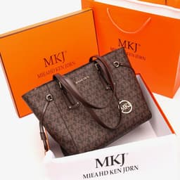 image-Big Brand Retro Fashion Leather Tote Portable