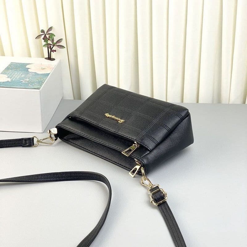image-Fashion Rhombus Middle-aged Mom Shoulder Messenger Bag
