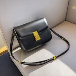 image-Women's Retro Leather Shoulder Messenger Bag