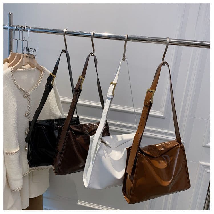 image-New Retro Large Capacity Tote Commuter Crossbody Bag