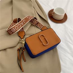 image-Bag Fashionable Wide Shoulder Strap Crossbody Small Bag Fashionable All-match Small Square Bag