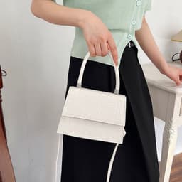 image-Casual Handbag Stylish And Simple