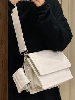 image-Large Capacity Stacked Shoulder Crossbody Underarm Sports Bag