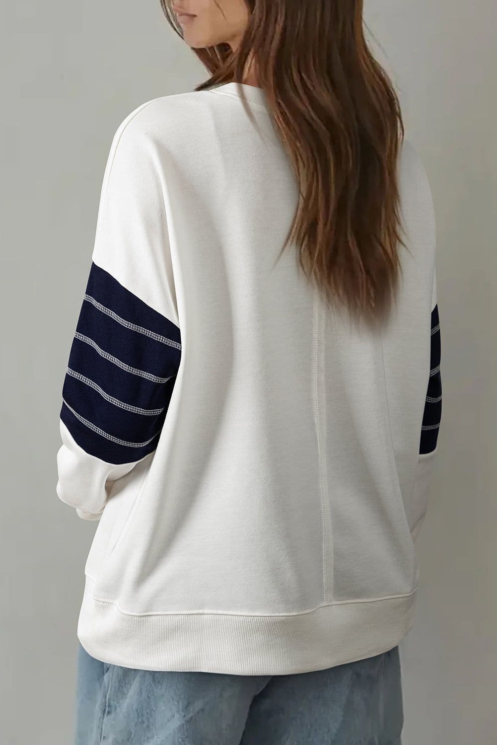 image-White Exposed Seam Detail Color Block Patch Pocket Drop Shoulder Sweatshirt